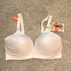 NWT Warner's No Pinching No Problems Wire Free Front Close Bra